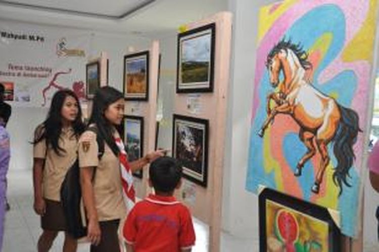 Pameran foto digelar oleh Guyub Seni Kreatif Ambarawa (GSKA), Minggu (25/1), di Gedung Kesenian Ambarawa. 