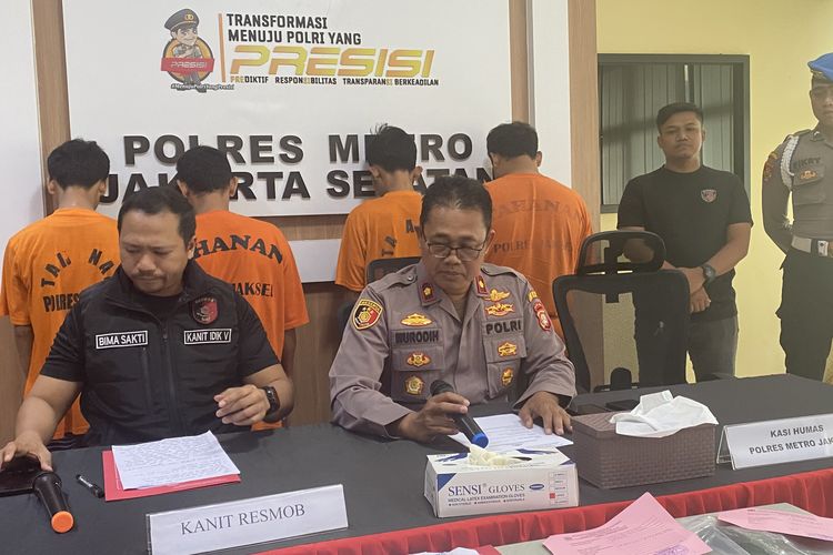 Jual Motor Bodong Hasil Curian, 2 Pria Ditangkap di Jaksel