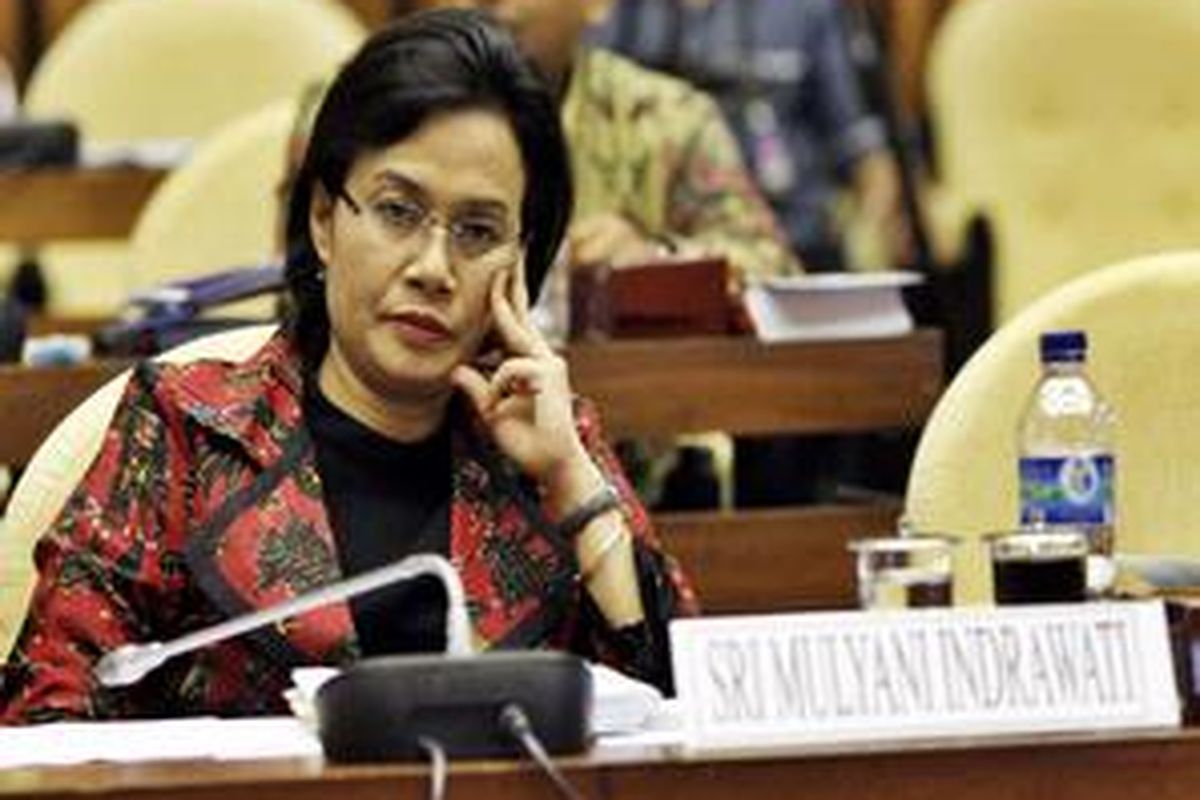 Sri Mulyani saat menjalani pemeriksaan dengan Tim Pansus Hak Angket Bank Century, Rabu, (13/01/2010).