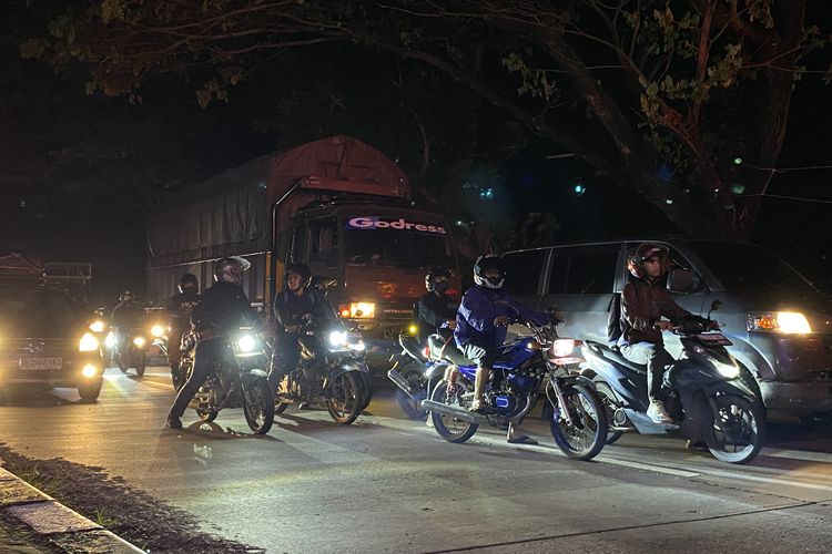Hindari Macet, Pemudik Asal Tegal Ini Pilih Balik ke Bekasi lewat Pantura Indramayu Malam Hari