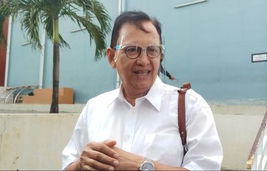 Aktor senior Roy Marten saat ditemui di kawasan Tendean, Jakarta Selatan, Senin (4/1/2021).