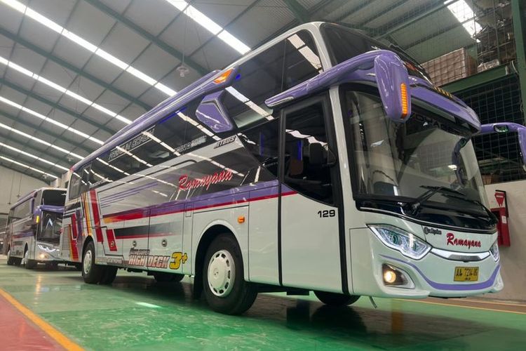 Bus AKAP baru PO Ramayana