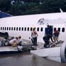 Mengenang Pendaratan Darurat Pesawat Garuda Indonesia di Sungai Bengawan Solo 23 Tahun Lalu...
