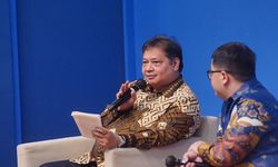 Jadi Pembicara Kuliah Umum, Menko Airlangga Paparkan Penanganan Covid-19 di Indonesia