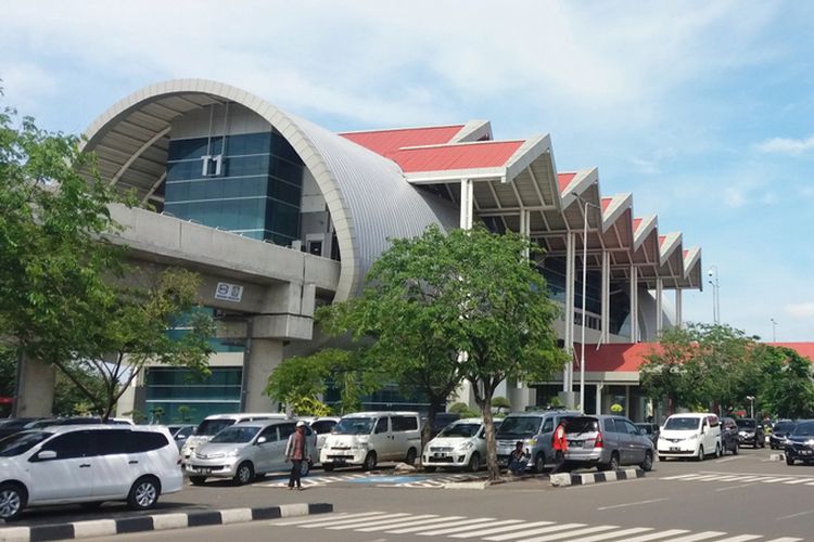 20 tahun yang lalu, di Bandara Soekarno Hatta, Cengkareng, terjadi ledakan bom berkekuatan rendah. 