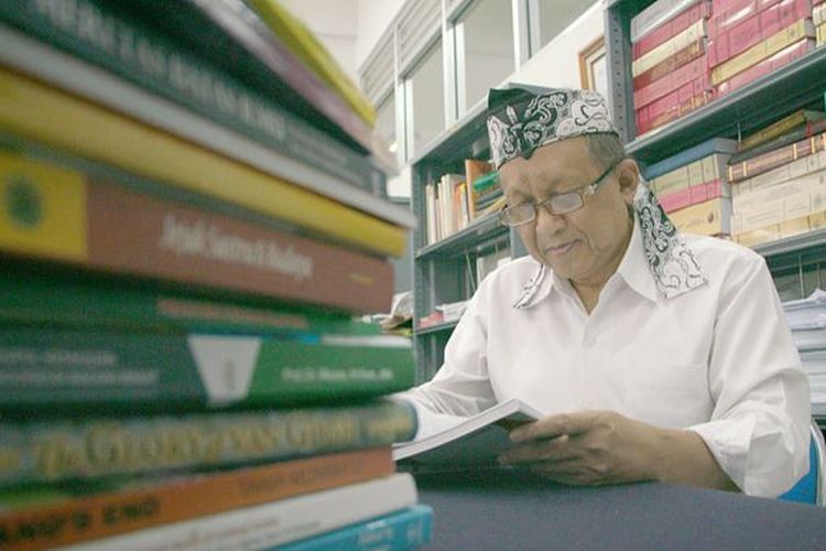 Menurut Guru Besar Antropologi Budaya Universitas Gadjah Mada (UGM), Heddy Shri Ahimsa Putra, Juru Kunci Merapi tetap relevan.