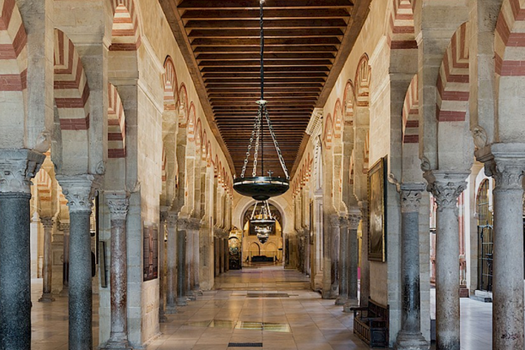 Ilustrasi - Masjid-Katedral Cordoba, Spanyol.