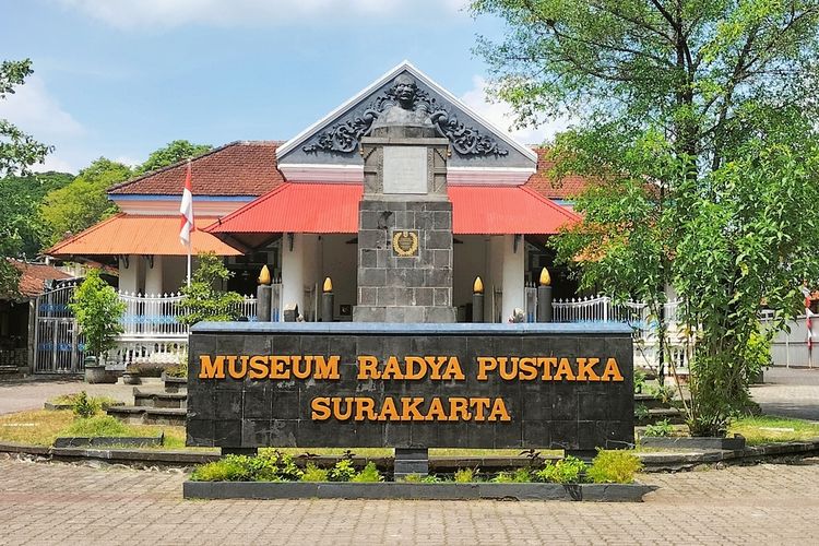 Mengunjungi Museum Radya Pustaka Solo, Museum Tertua di Indonesia, Berusia  Lebih dari 200 Tahun Halaman all - Kompas.com