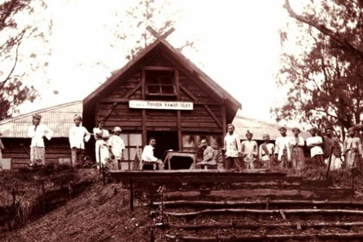 Pondok Kawah Ijen pada 1920-an 