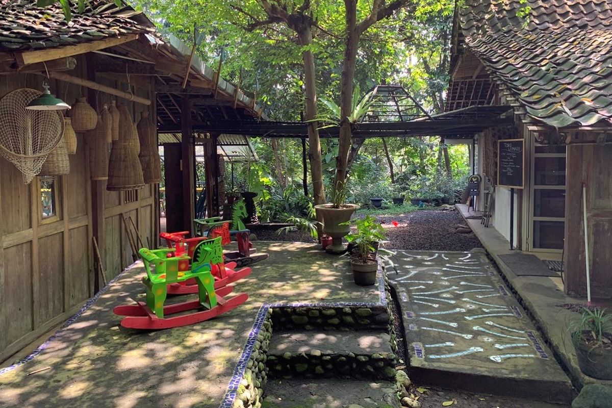 Wisata kuliner dan alam di Pari Klegung, Kulon Progo, Yogyakarta. 