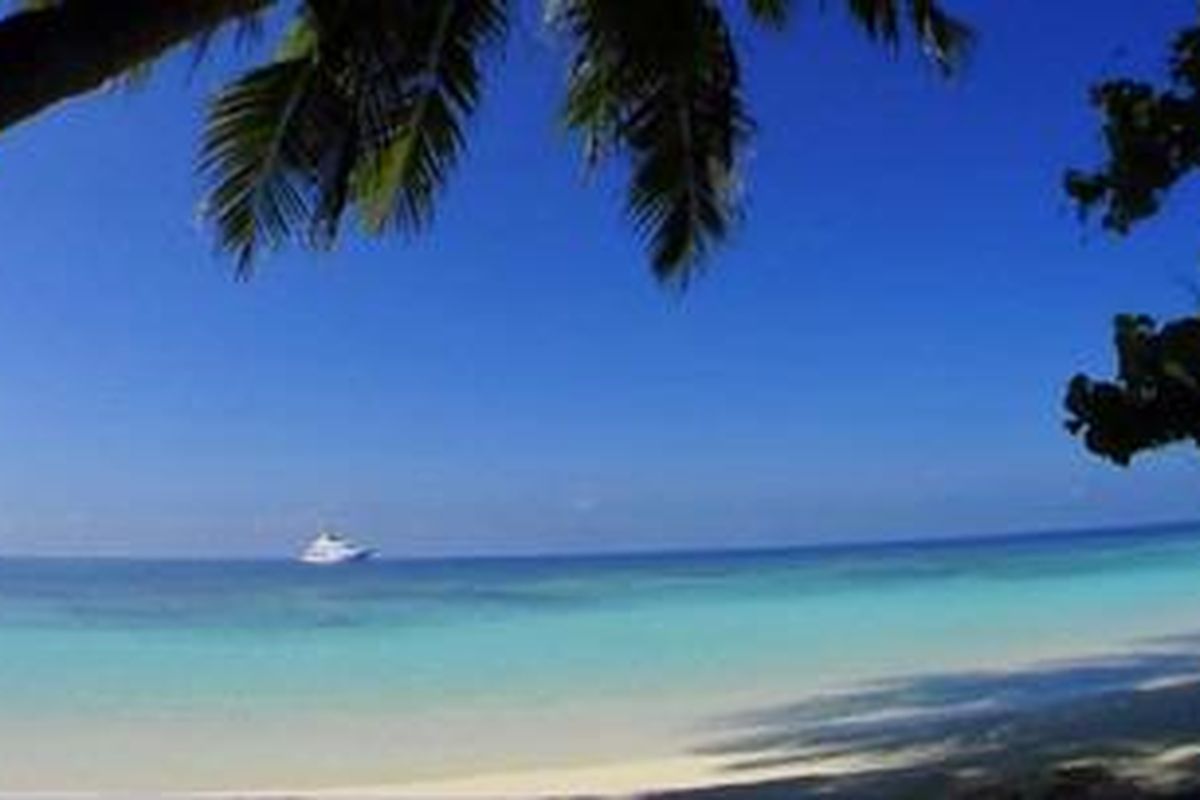 Salah satu pantai di Maladewa yang permai.