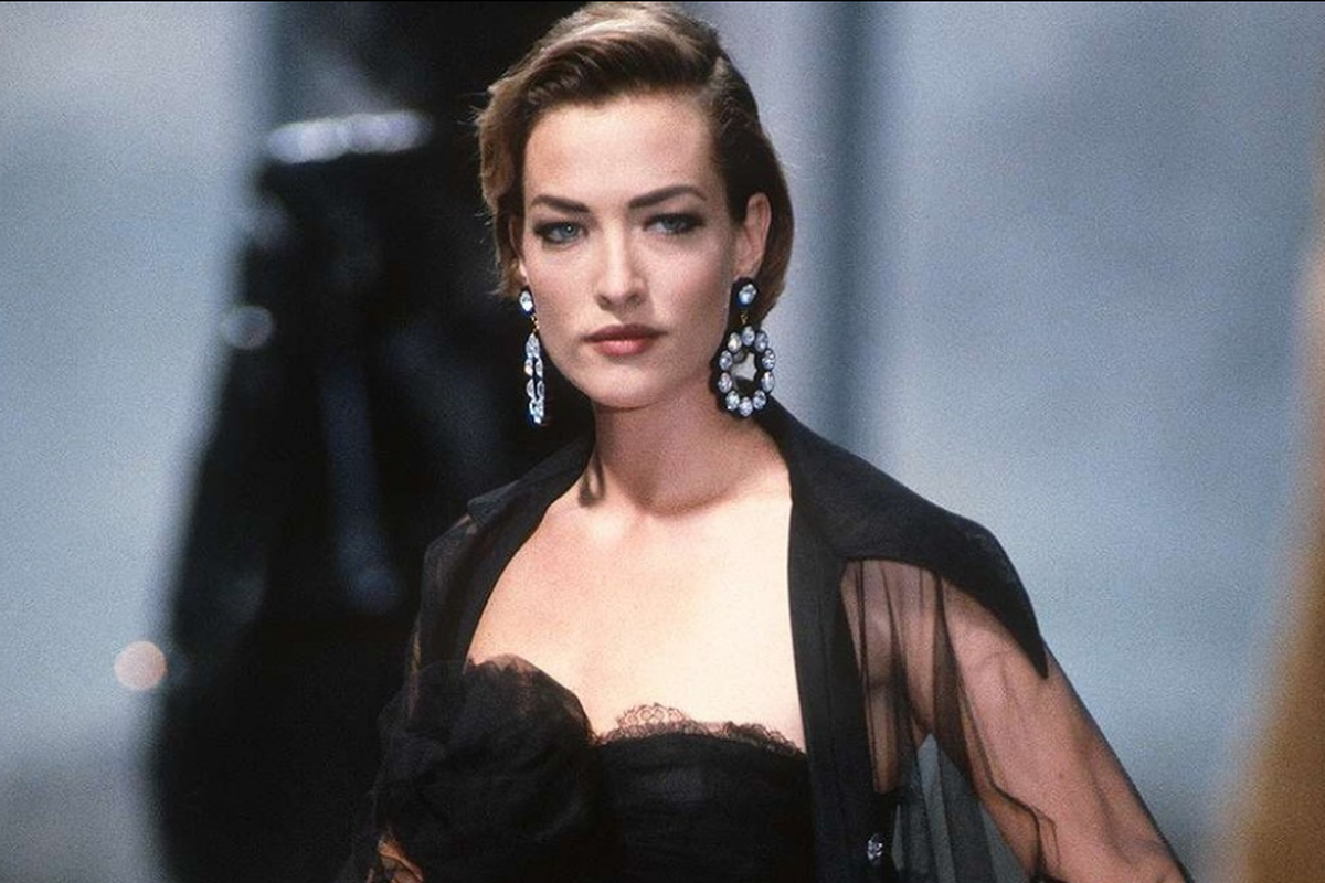 Tatjana Patitz,yang berdarah Jerman menjadi salah satu yang pertama dijuluki sebagai supermodel.