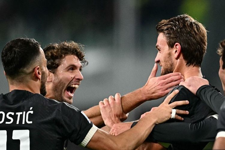 Selebrasi gol Daniele Rugani dalam laga pekan ke-12 Liga Italia 2023-2024 antara Juventus vs Cagliari di Stadion Allianz, 11 November 2023. (Photo by GABRIEL BOUYS / AFP)