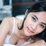 Bahayakah Tidur Tanpa Menghapus Riasan Wajah?