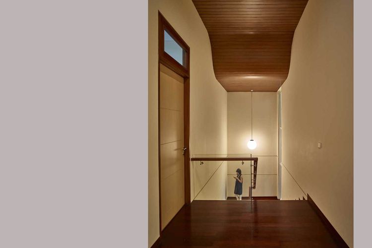 Koridor Tena House Mekar Wangi karya Dinardithen Studio 