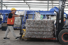 Dari Furnitur sampai Fesyen, Ini Manfaat Botol Plastik Daur Ulang