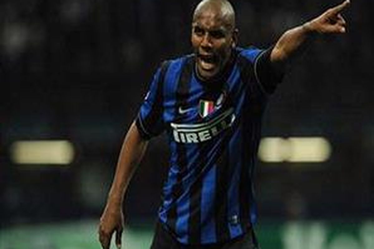Douglas Maicon.