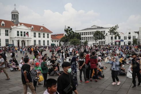 Lautan Manusia di Kota Tua Jakarta Saat Momen Hari Raya…