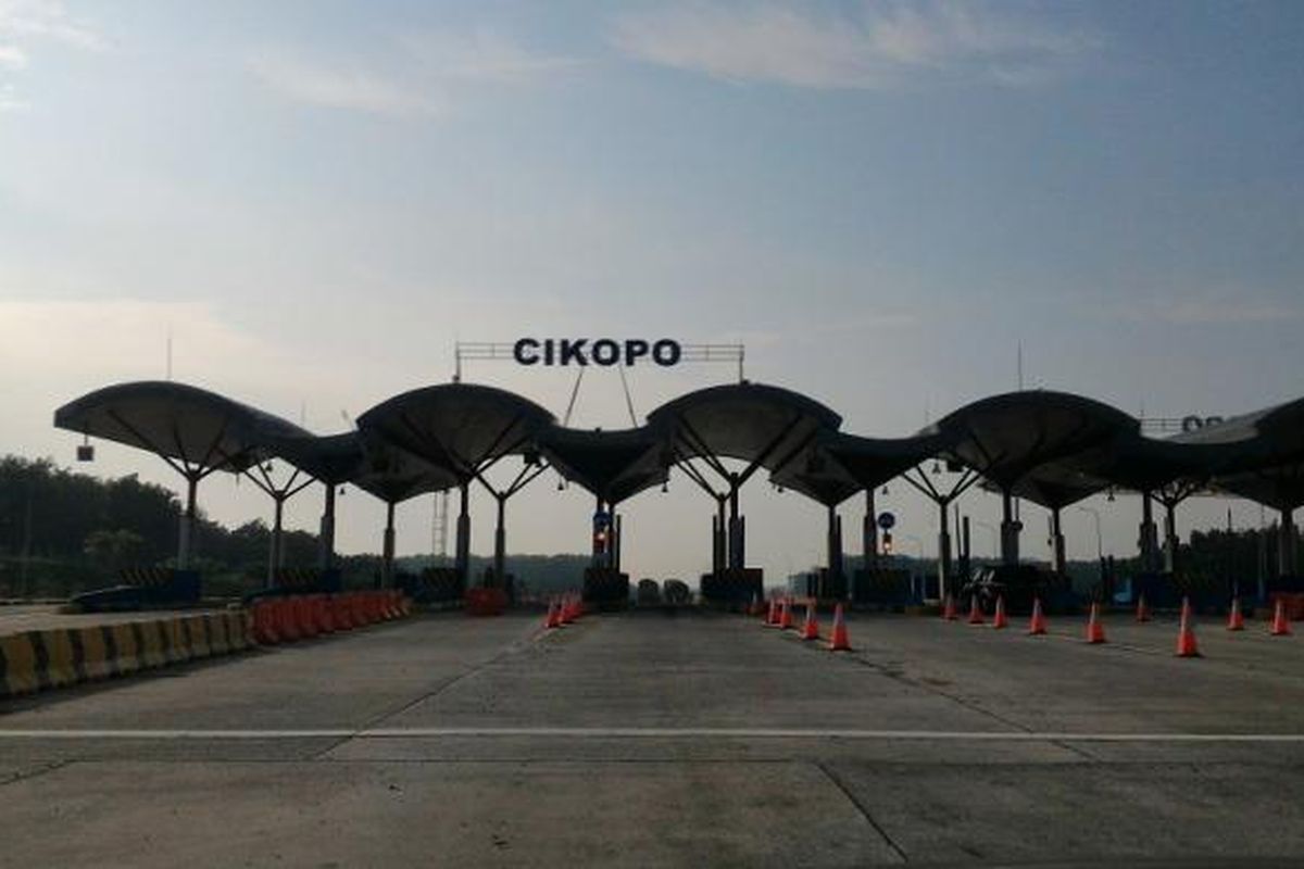 Barrier Gate Tol Cikopo dihapus. Pemudik hanya melintasi dan membayar transaksi tol di GT Palimanan.