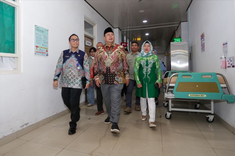 Wakil Ketua Dewan Perwakilan Rakyat (DPR) Republik Indonesia (RI) Cucun Ahmad Syamsurijal dalam kunjungan kerja ke RSDI Kota Banjarbaru, Kalimantan Selatan (Kalsel), Jumat (1/11/2024).