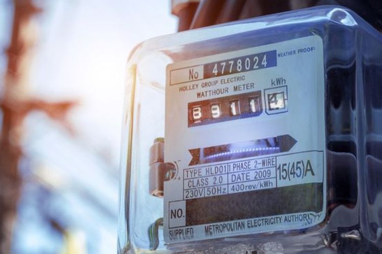 Ilutsrasi meteran, token listrik. Cara menghitung kWh dari setiap pembelian token listrik. Cara hitung kWh token listrik. Token listrik PLN. 