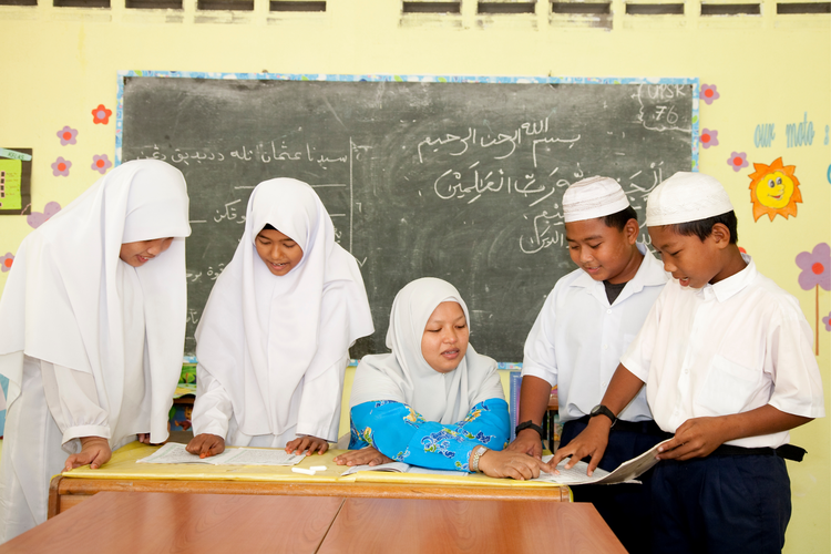 30 Link Poster Hari Santri Nasional 2025