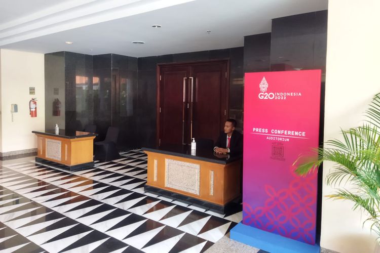 Situasi Media Center KTT G20 yang mengambil Gedung Bali International Convention Center (BICC) The Westin Resort di Nusa Dua, Bali. Foto diambil pada Senin (14/11/2022).

