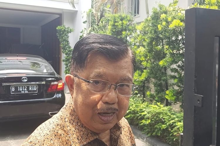 Wapres ke-10 dan 12 Jusuf Kalla (JK) saat ditemui di kediamannya di Jalan Brawijaya, Jakarta Selatan, Rabu (4/10/2023). 
