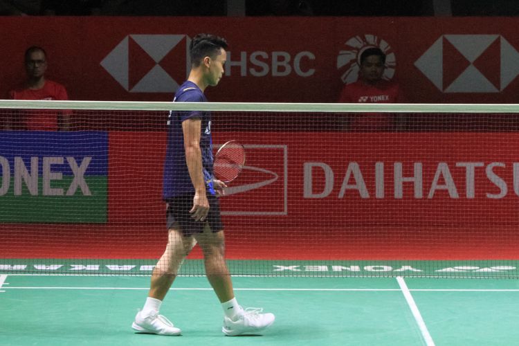 Pebulu tangkis Indonesia, Anthony Sinisuka Ginting, menderita kekalahan lawan wakil Kanada, Brian Yang, di semifinal Indonesian Masters 2024 pada Sabtu (27/1/2024) malam WIB.