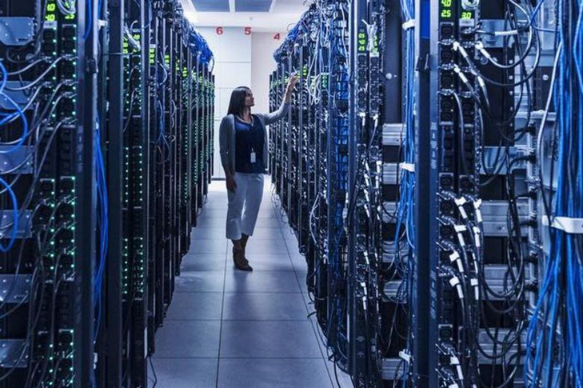 Server menjadi kunci dalam infrastruktur komputasi modern