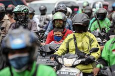 Mendengarkan Musik Saat Mengendarai Sepeda Motor Bisa Ditilang?