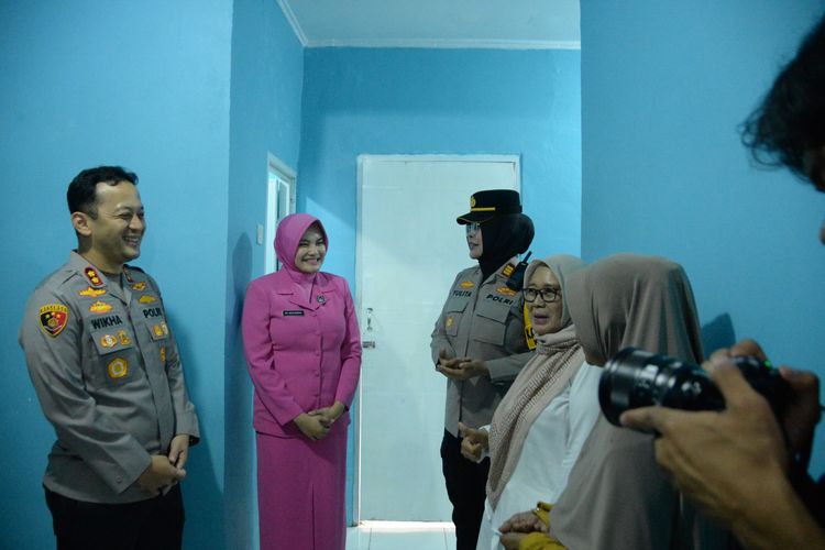 Tangis Haru Warga Kemang Bogor Dapat Hunian Layak: Sekarang Bisa Tidur Nyenyak