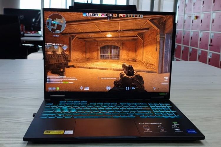 ASUS TUF Gaming F16 diuji menjalankan gim FPS untuk melihat kemampuan performa grafis dan kestabilan sistem saat beban tinggi. 