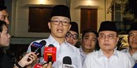 Sugiono Perintahkan Copot Atribut Gerindra Usai Peringatan HUT Selesai