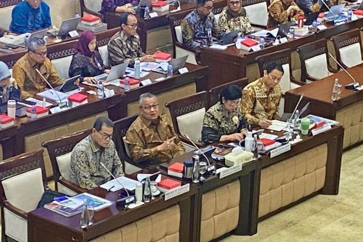 BI Geser Fokus ke Stabilitas, Peluang Penurunan BI-Rate Menyempit