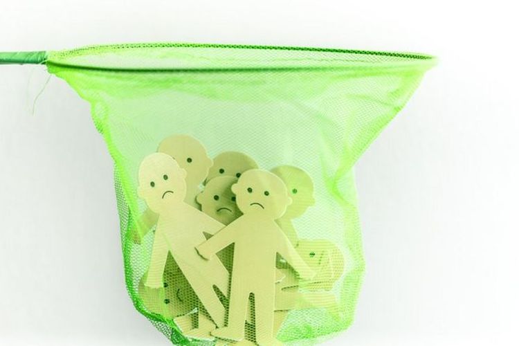 Ilustrasi perdagangan orang. Kepolisian Daerah (Polda) Jawa Barat terus mengembangkan penyidikan terhadap kasus perdagangan bayi lintas negara yang melibatkan sindikat besar. Dalam perkembangan terbaru, penyidik mengungkap bahwa motif utama orang tua menjual bayinya kepada sindikat ini adalah karena tekanan ekonomi.
