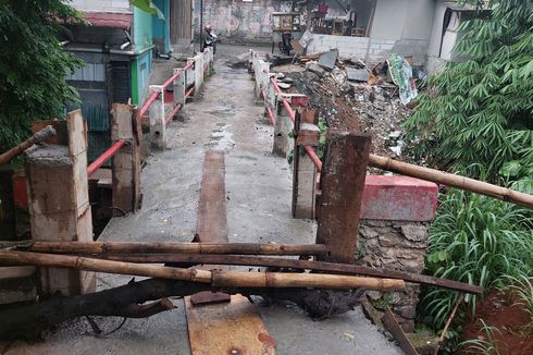 Sempat Longsor, Jembatan di Kelurahan Kedaung Depok Kini Sudah Diperbaiki