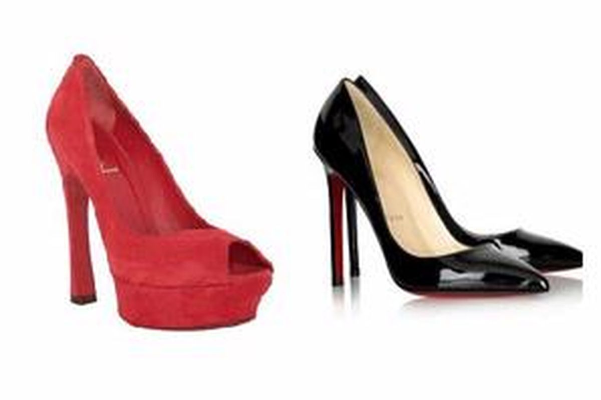 The Palais dari koleksi Yves Saint Laurent (kiri), dan koleksi Christian Louboutin.