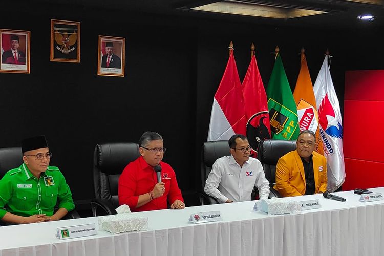 Hasto Sebut Parpol Pengusung Ganjar Bakal Dilibatkan di TPN