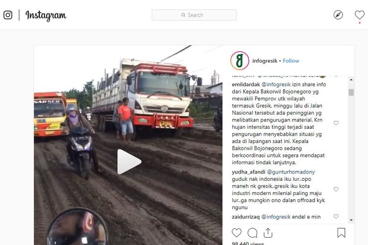 Jalan Raya Manyar kembali dikeluhkan oleh warga dan para pengguna jalan, lantaran proyek peninggian yang sedang dikerjakan.