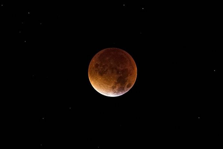 Gerhana Bulan 2025: Jadwal dan Proses Terjadinya