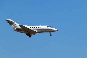 Tak Biasa, AS Rogoh Kocek Rp 5 M Deportasi 8 Warga Palestina Pakai Jet Pribadi