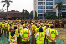 Indisipliner, Pegawai hingga Pejabat Pemkot Bekasi Dihukum Pakai Rompi Kuning dan Oranye...