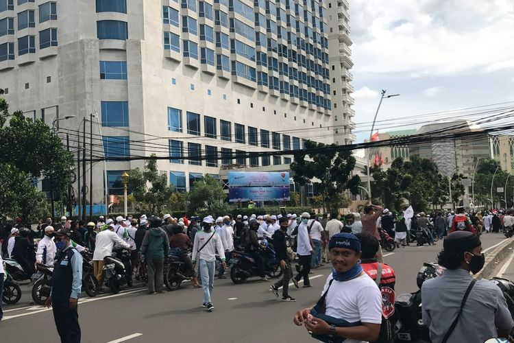 FPI members converge ahead of 1812 protests on Friday (18/12/2020)