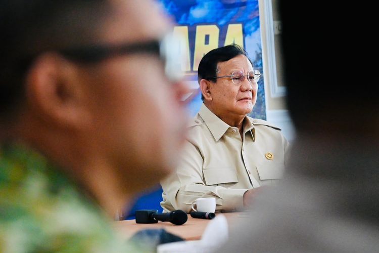 Prabowo Instruksikan Penguatan Operasi Darat dan Udara Tangani Karhutla di Kalbar