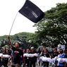 Kebaya Merah, Mata Merah Kanjuruhan, dan Ironi Lambatnya Penyidikan