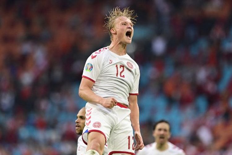 Ekspresi Kasper Dolberg seusai mencerak gol pada laga 16 besar Euro 2020 yang mempertemukan Wales vs Denmark di Johan Cruyff Arena, Amsterdam, Belanda, pada Sabtu (26/6/2021) malam WIB.