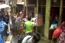 Banjir Kian Dekat, Warga Kampung Pulo Mengungsi