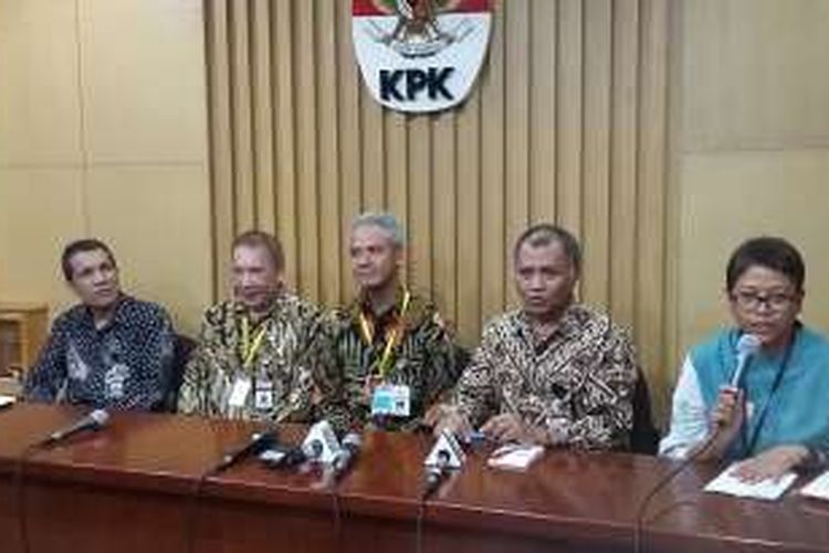 Ketua DPRD Jawa Tengah Rukma Setyabudi, Gubernur Jawa Tengah Ganjar Pranowo dan Ketua KPK Agus Rahardjo di Gedung KPK, Jakarta, Selasa (22/3/2016).