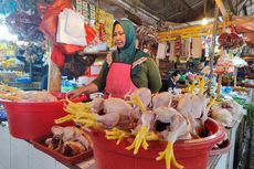 Harga Daging Ayam Turun Tipis, Pedagang di Pasar Minggu: Tanggal Muda Bisa Saja Naik Lagi